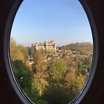 Castle View Pierrefonds